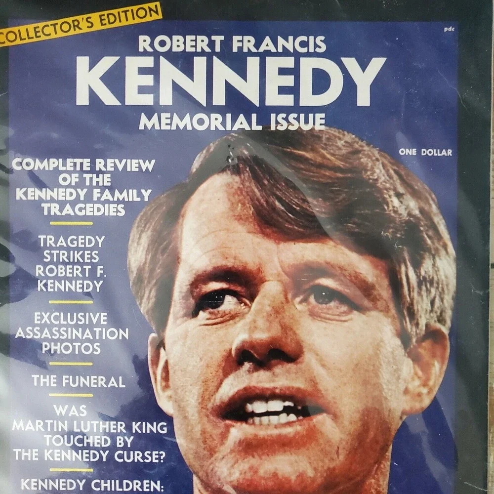 Robert‎ Francis Kennedy : MEMORIAL ISSUE - RFK - 1968 Collector's Edition